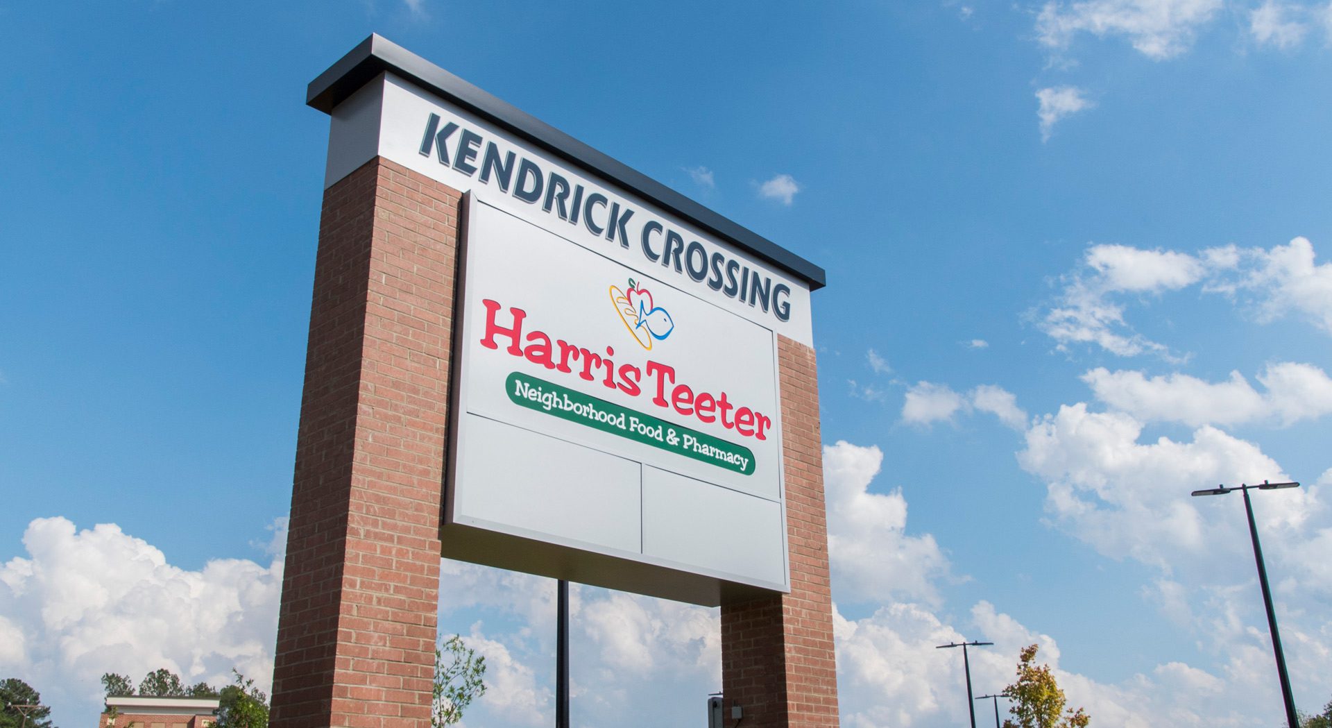 Kendrick Crossing monument sign