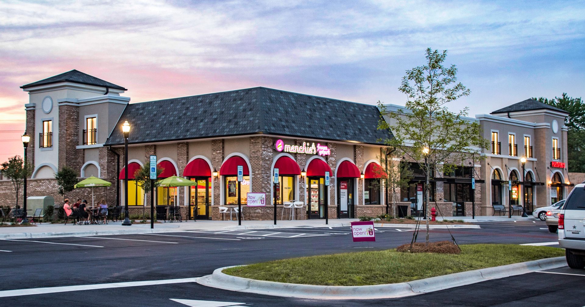 RedStone Menchie's and shops exterior at daytime
