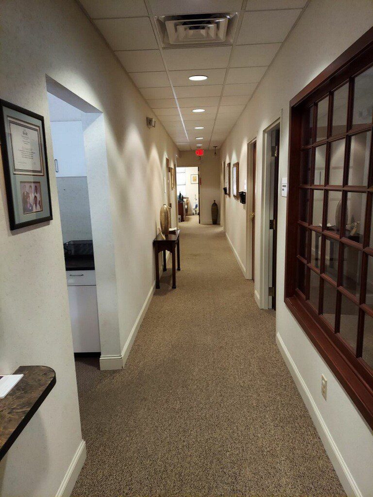 Pinnacle Medical Park- Hallway