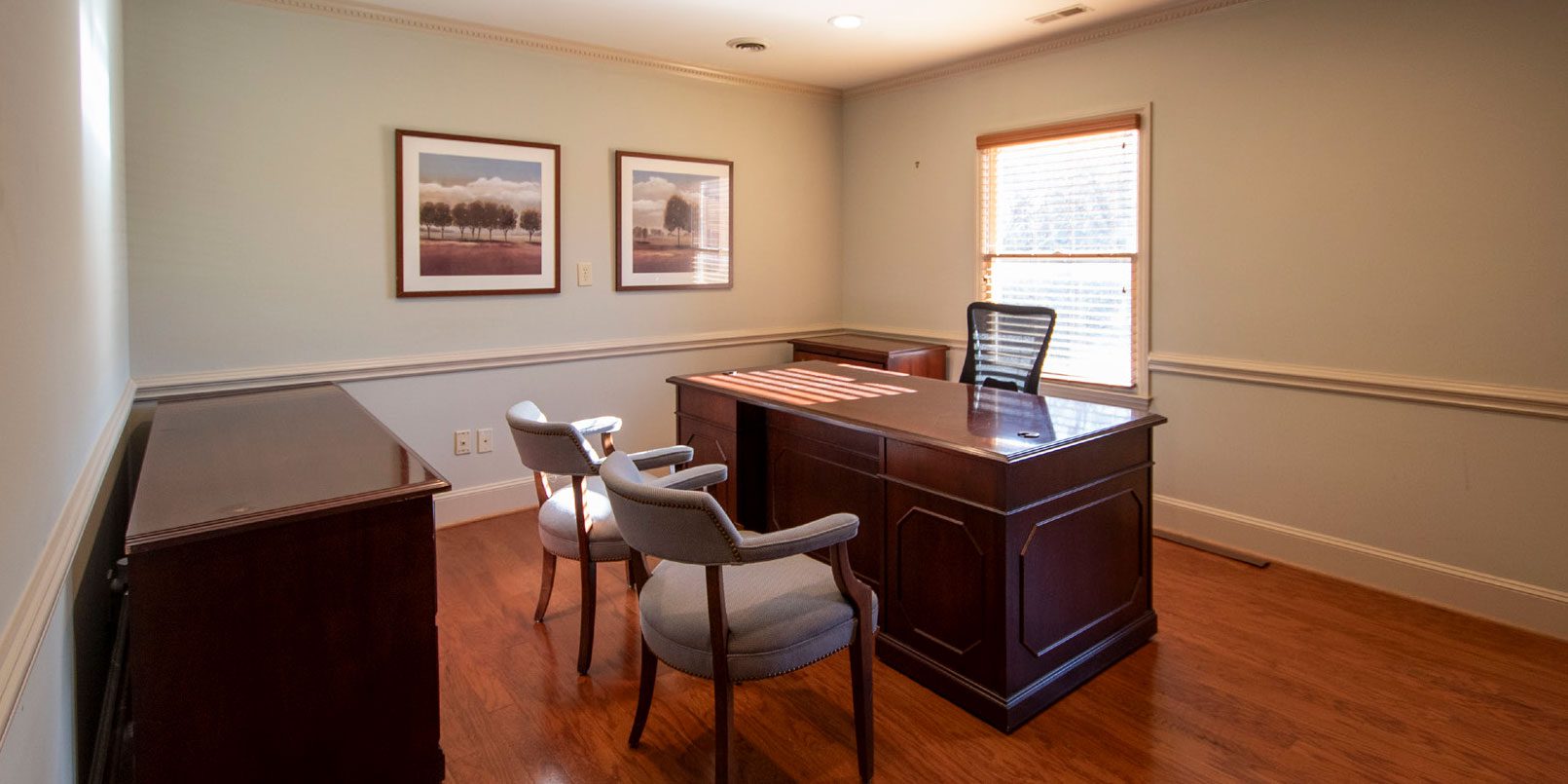 Office with Desk and two chairs