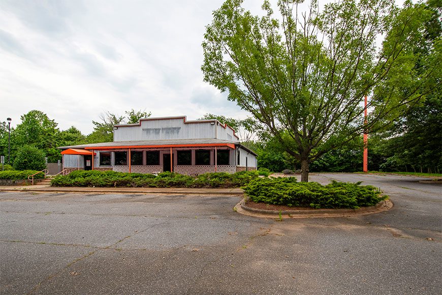 Freestanding-2nd-Gen.-Restaurant-Cover