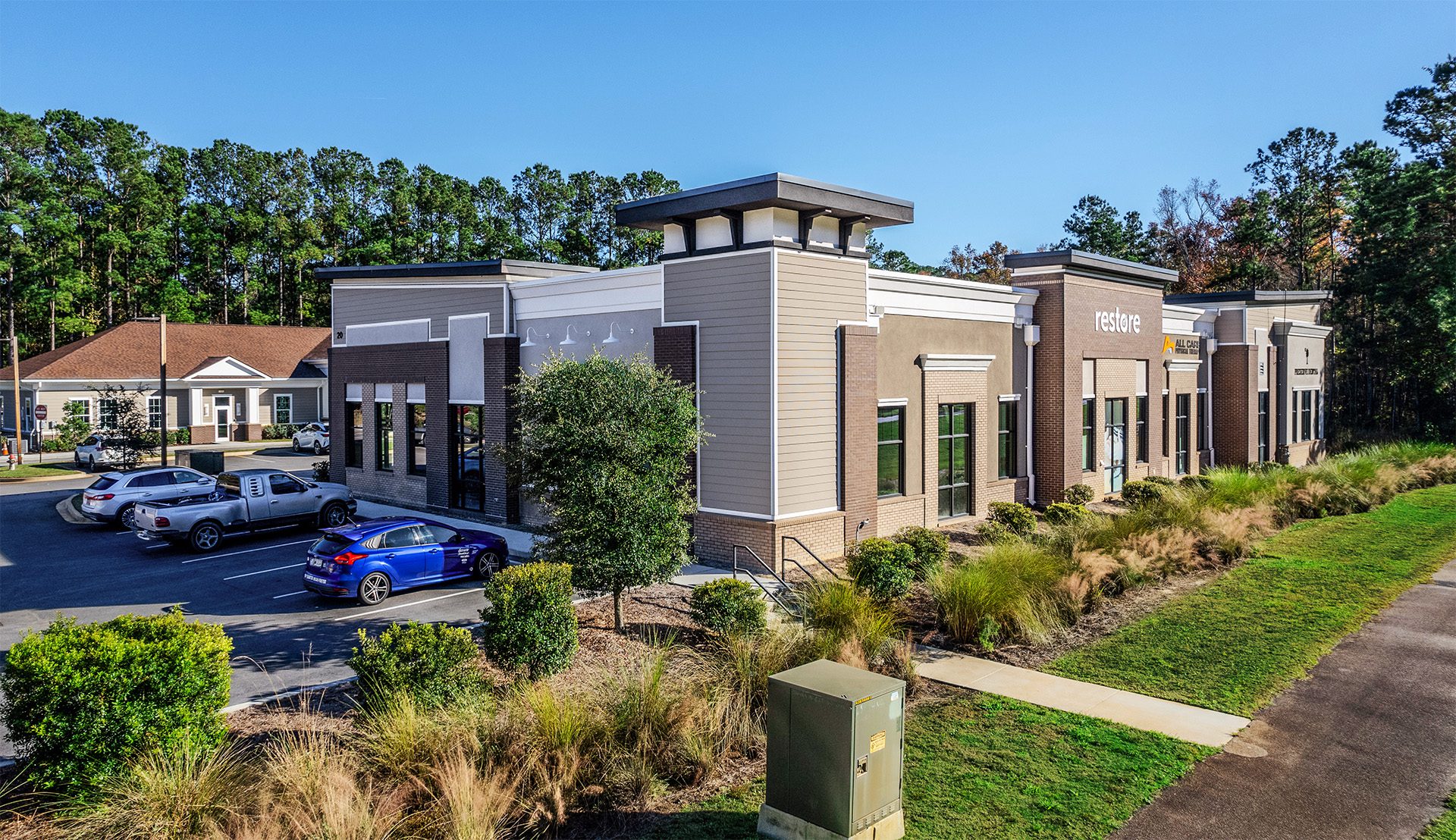 Tupelo Commons retail building exterior