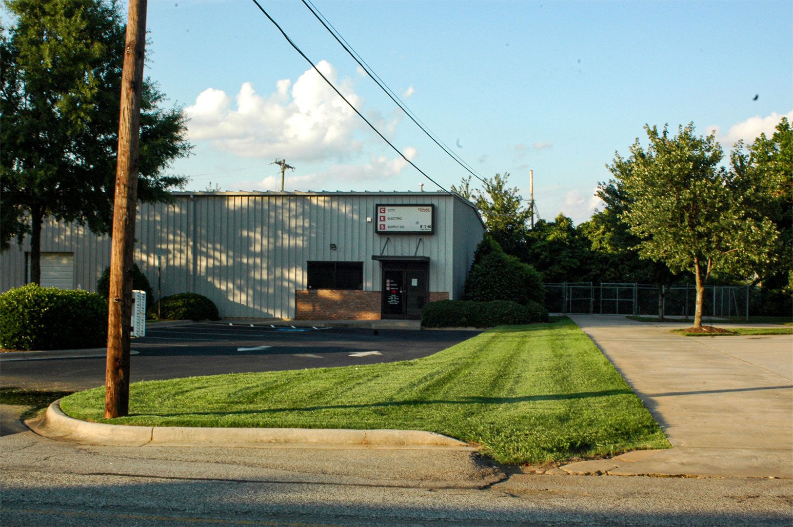 1935-S-Main-St---Suite-104-4