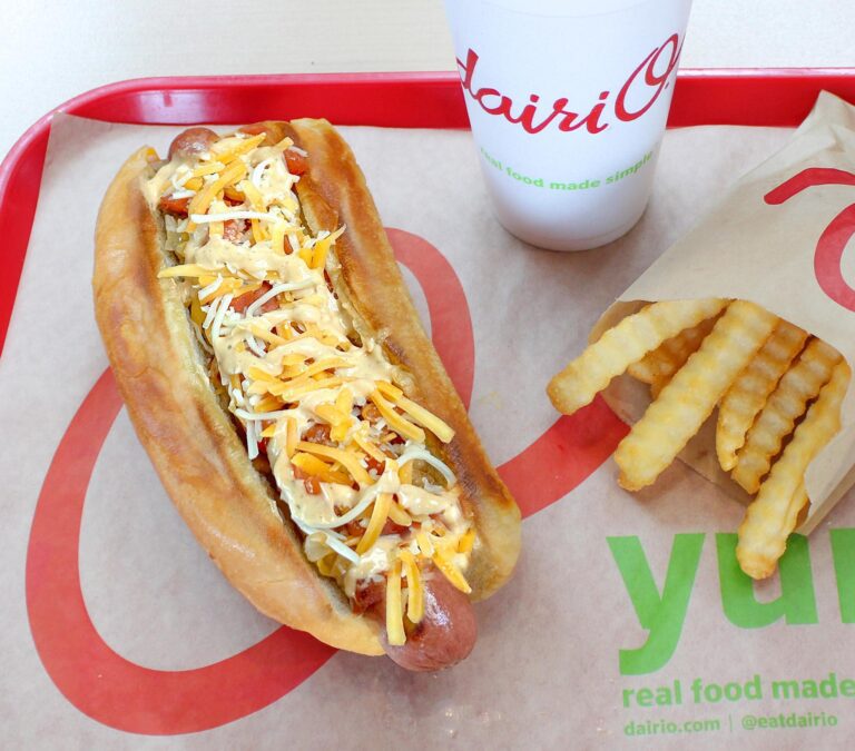 Dairi-O hot dog with toppings and crinkle fries