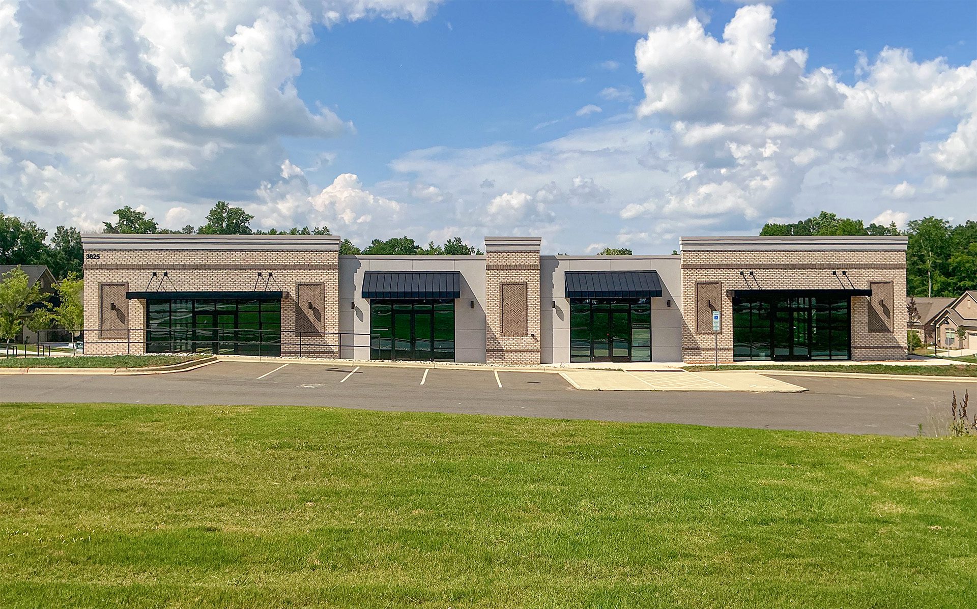 Cramerton MOB on New Hope Road exterior 1-story commercial building