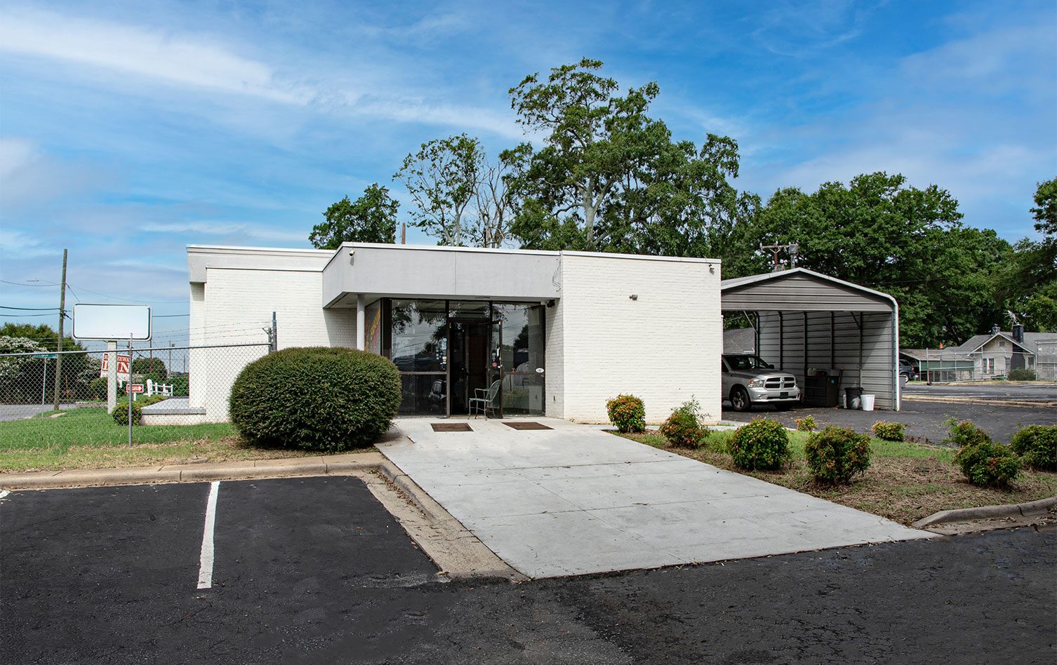 3558-Wilkinson-Blvd-1