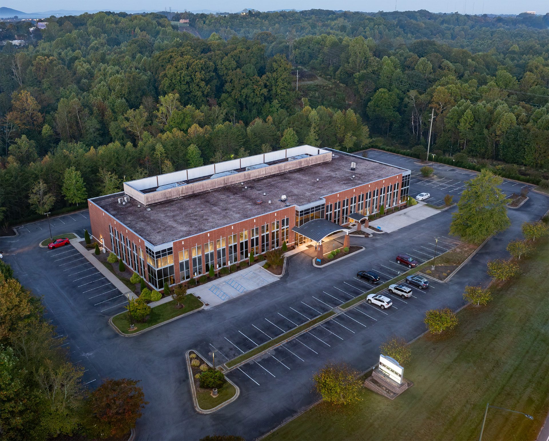 2660 Tate Boulevard building exterior from air