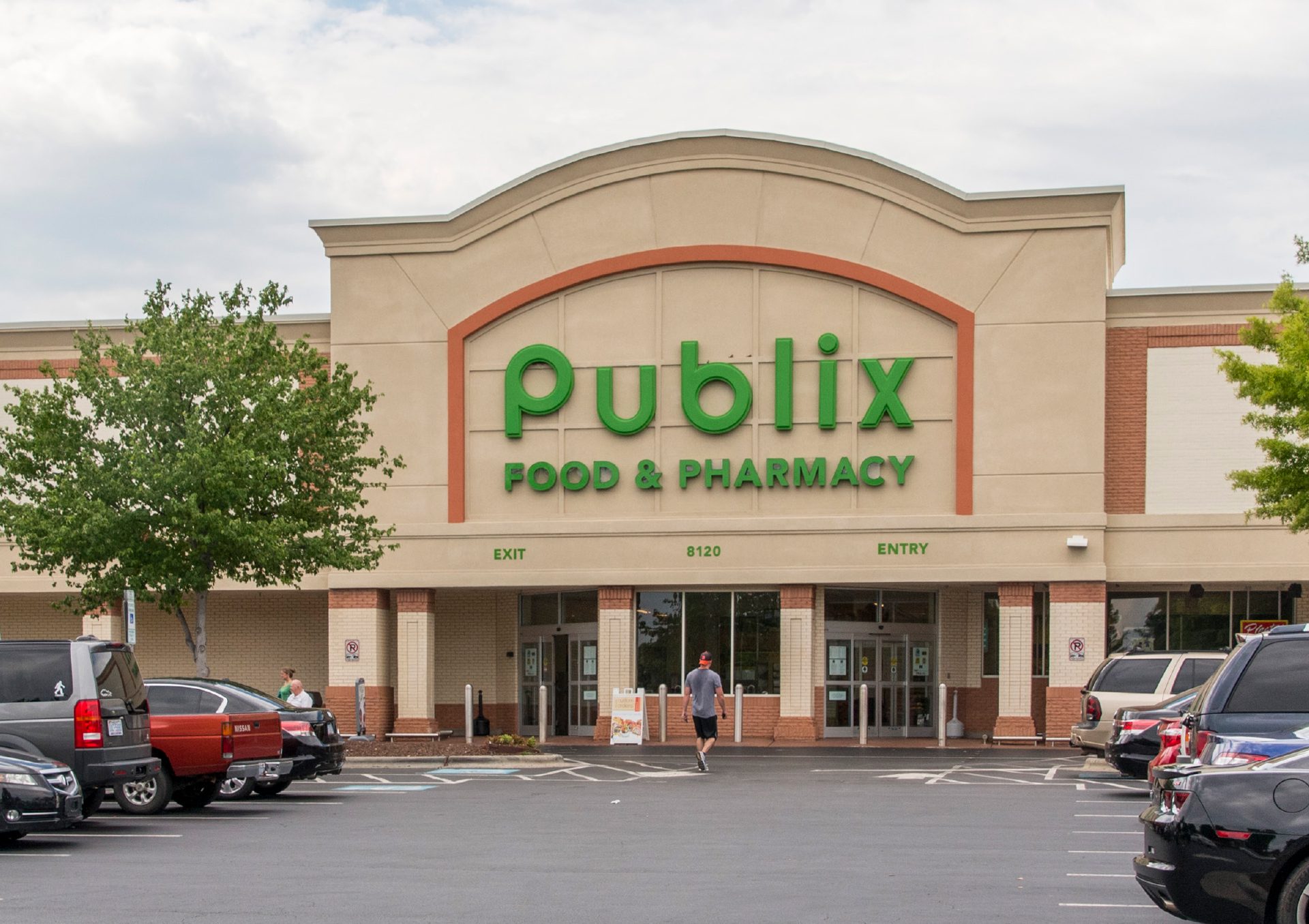 Whitehall Commons Retail Publix